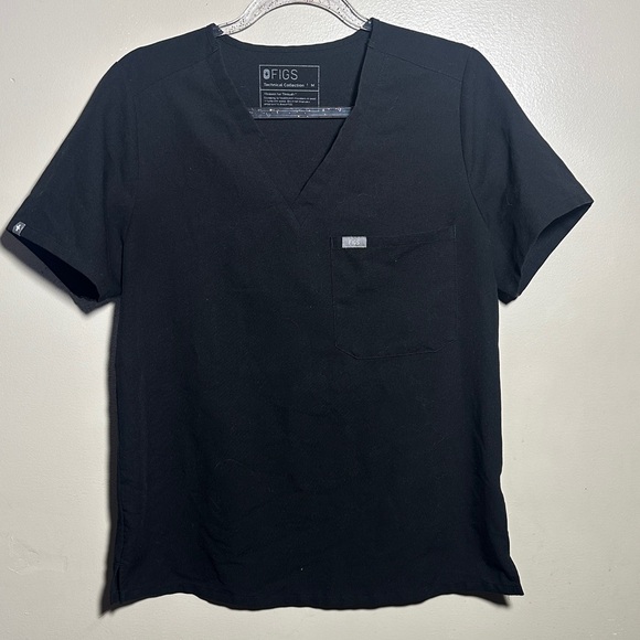 Figs Tops - Figs Medium Solid Black 1 Pocket Scrub Top